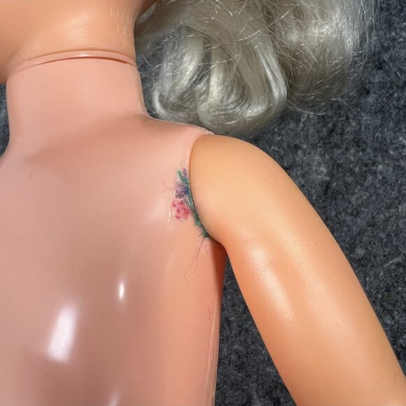 VTG 1969 Ideal Chrissy Look Around Velvet Doll w/ Box Hair Grows No Shoes - Picture 8 of 16